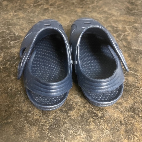 Okabashi Navy Rubber Slip On Sandals Kids Size 9 - Picture 5 of 7
